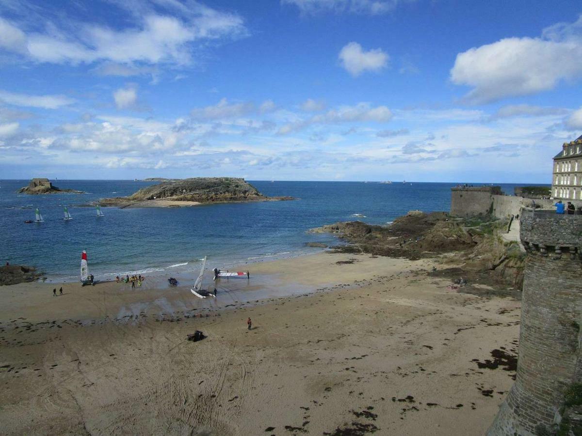 Jacques Melchior Meuble De Tourisme 3 Etoiles Intra Muros Saint-Malo Luaran gambar